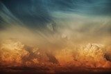 Abendliche Wolkenpracht am Horizont
