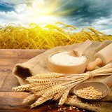 Goldene Getreideernte im Sonnenlicht