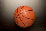 Im Fokus: Leuchtender Basketball