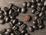 Kontrastreiche Kaffee-Textur
