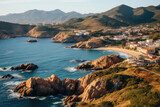 Morgenlicht über mediterraner Küste