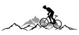 Silhouette eines Mountainbikers in den Bergen