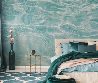 hypnotischer glanz der wasseroberflache fototapete fur schlafzimmer fototapeten demural